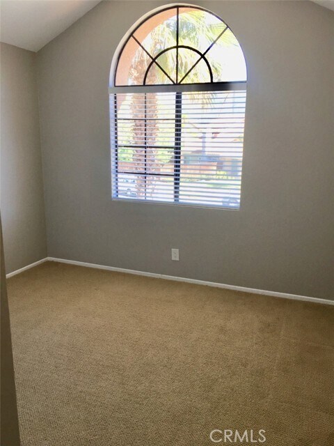 Building Photo - 45 Desert Thorn