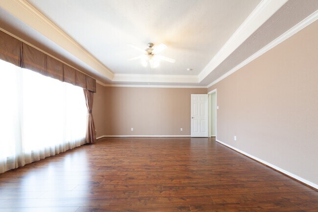 Building Photo - 3206 Holly Thicket Dr