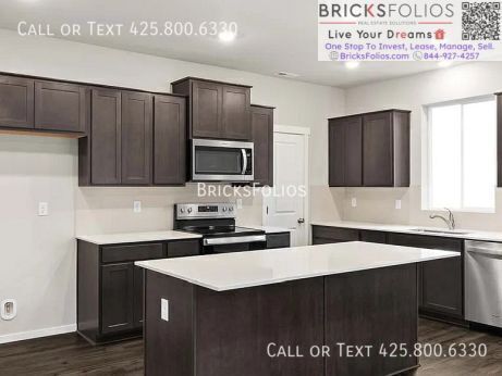 Building Photo - 18726 Lipoma Pl E