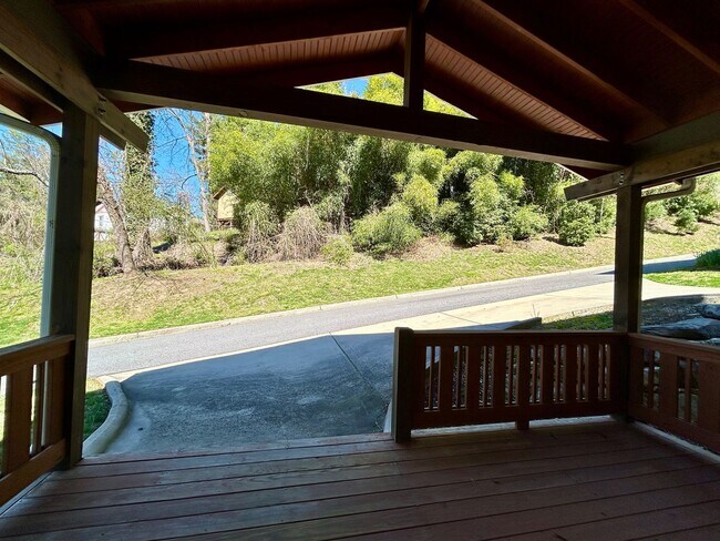 Building Photo - North AVL - Green Built Custom Home, Conve...