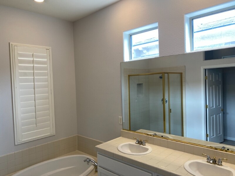 Building Photo - 43 Braelinn Dr