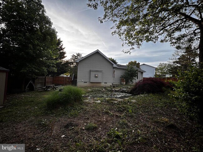 Building Photo - 123 Meadowbrooke Pl