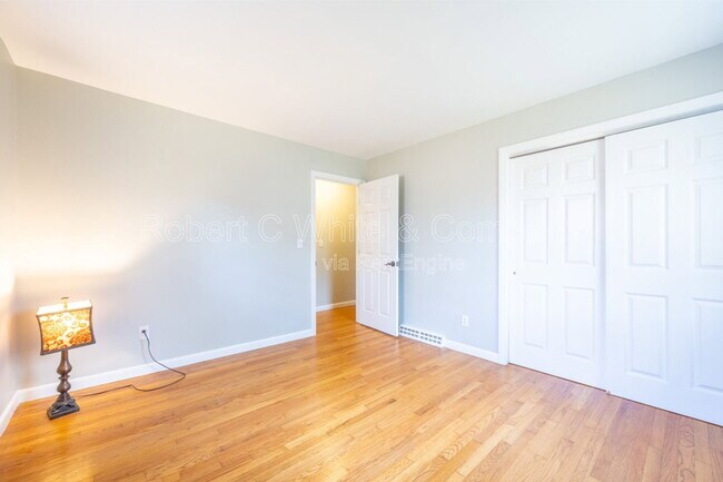 Building Photo - 43 Evergreen Rd