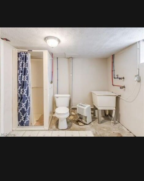 Building Photo - 1224 Carey Ave