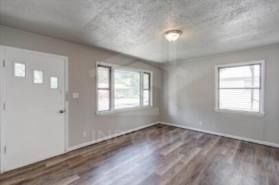 Building Photo - 7315 E 53rd St