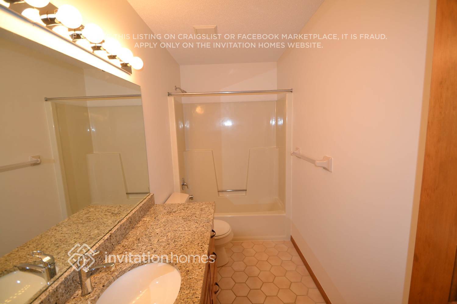 Building Photo - 14371 Raven St NW