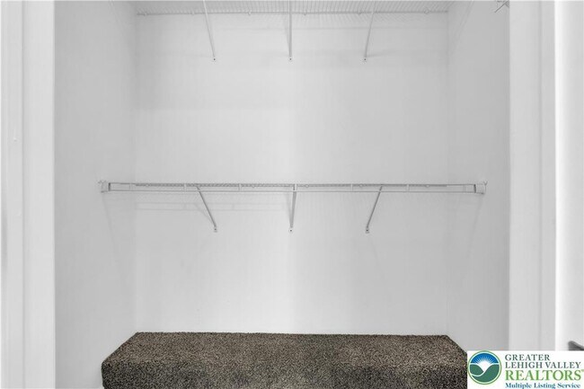 Building Photo - 835 16th Ave