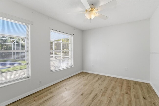 Building Photo - 5223 Shadow Lawn Dr