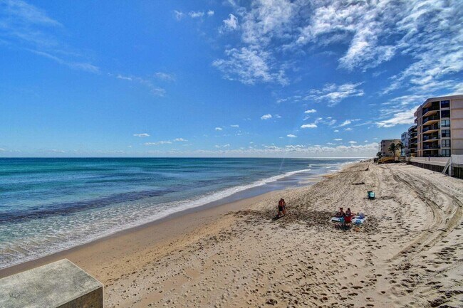 Primary Photo - 3589 S Ocean Blvd