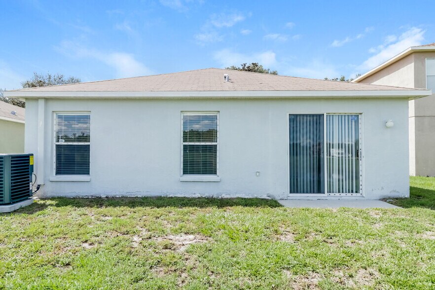 Building Photo - 12606 Montford Ln