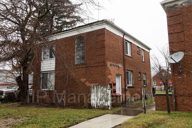 Primary Photo - Lee/Harvard Area 2BR 1BA Up Unit