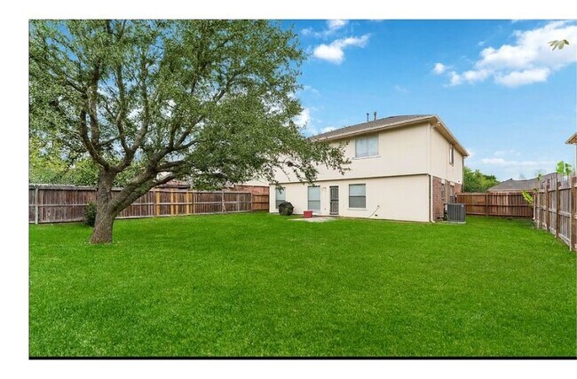 Building Photo - 21507 Windsor Castle Dr