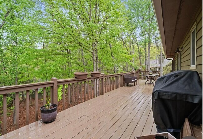 Building Photo - 973 Quail Cove Dr