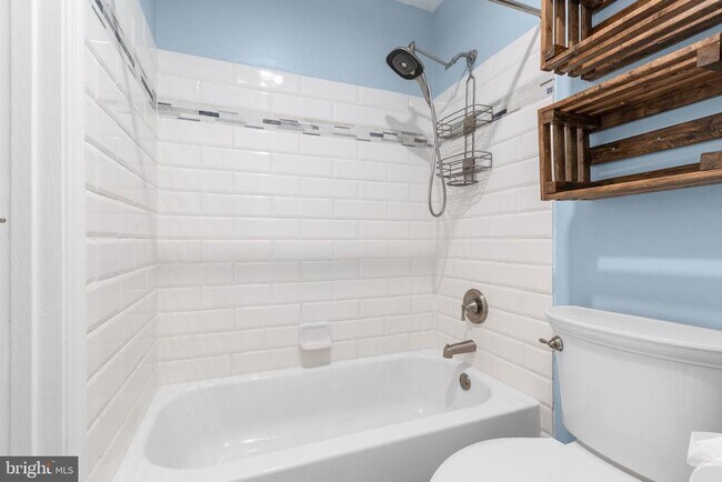Building Photo - 10704 Cobblestone Dr