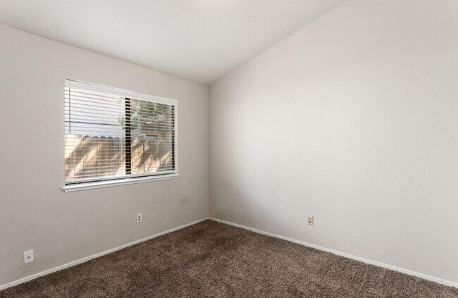 Building Photo - 7529 Ryland Ct