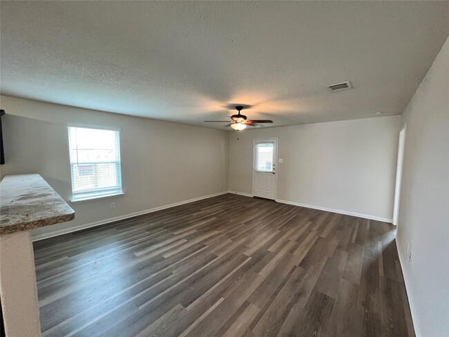 Building Photo - 221 Koontz Lp