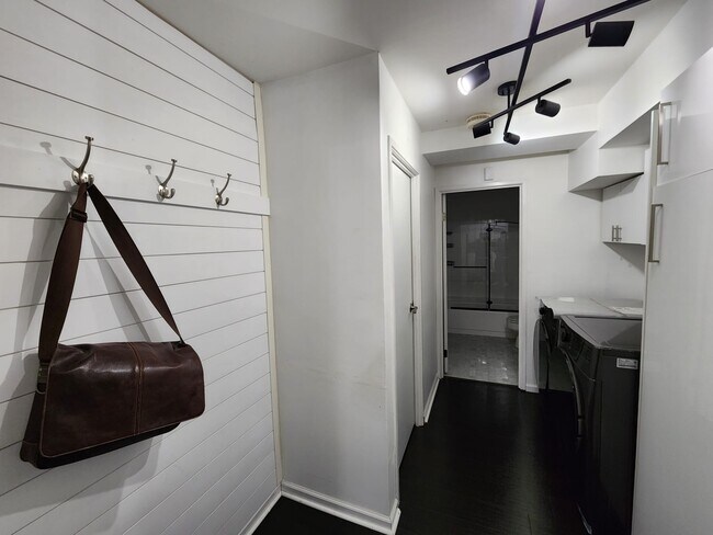 Mudroom/Pantry/Laundry - 345 N Canal St