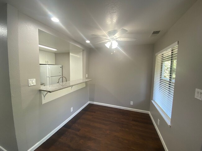 Interior Photo - 300 - 330 Parker Avenue in Rodeo
