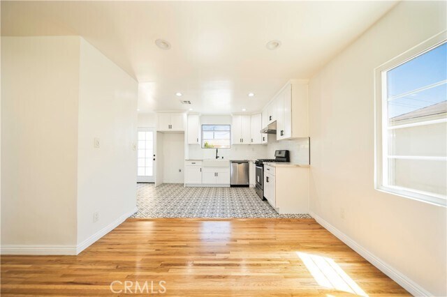 Building Photo - 1217 Camelia Dr