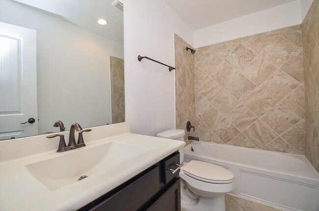 Building Photo - 14806 Raleigh's Meadow Ct
