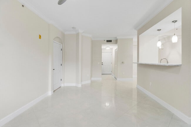 Building Photo - 11010 Legacy Dr