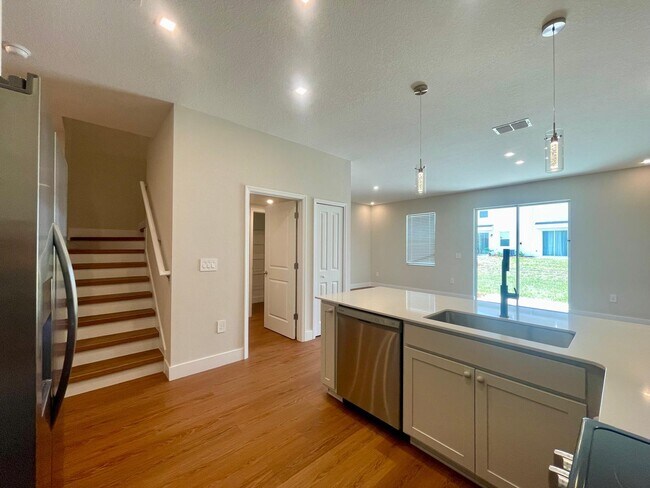 Building Photo - 6159 Park Promenade Way