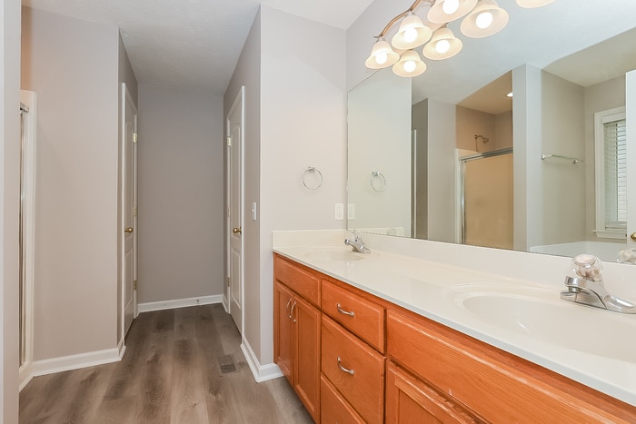 Building Photo - 2219 Spartan Ct