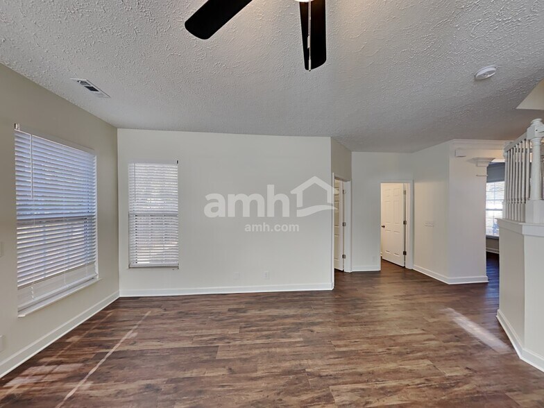 Building Photo - 2992 Brisbane Dr