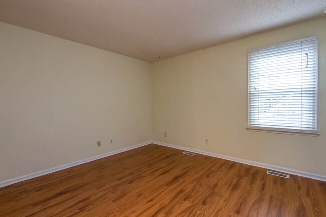 Building Photo - 1210 Stockley Gardens