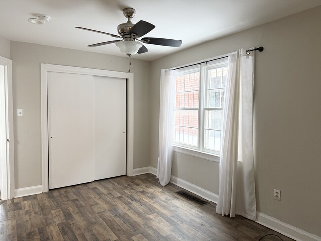 Building Photo - 329 W Broadway St