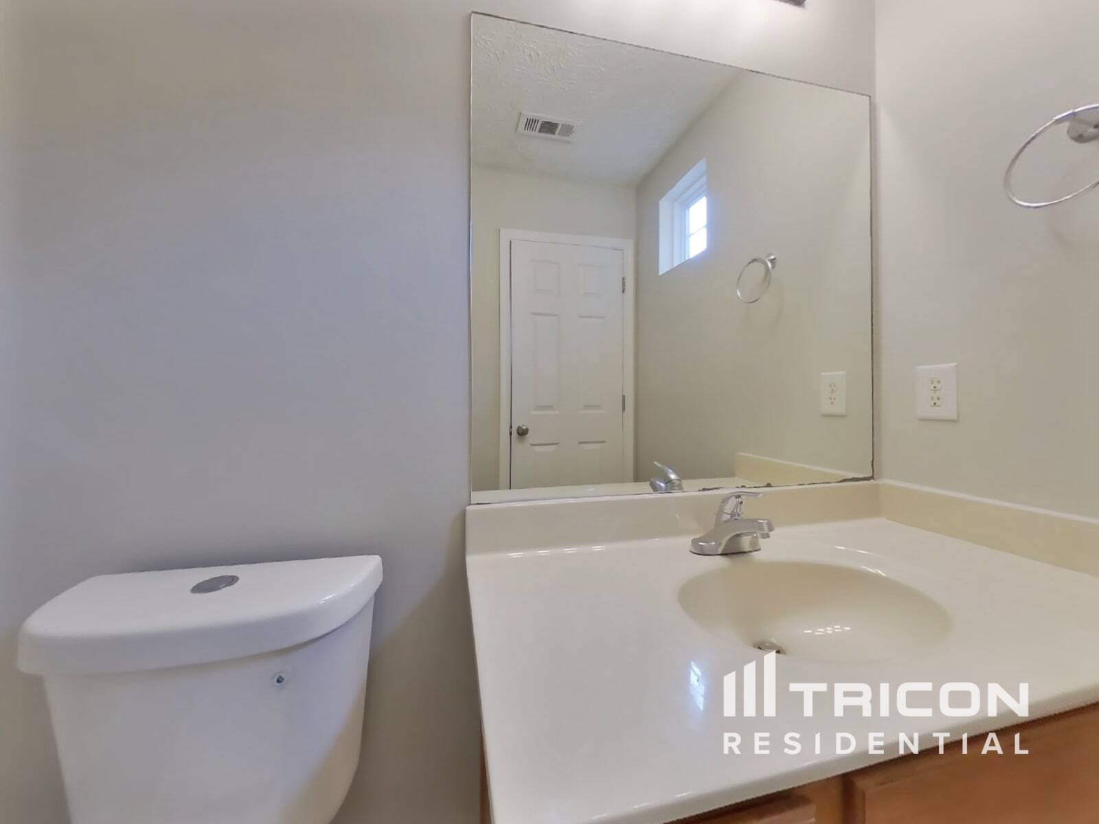 Building Photo - 218 Osmanthus Way