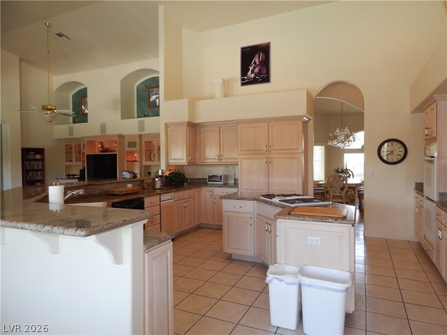Building Photo - 1320 Crystal Valley Dr
