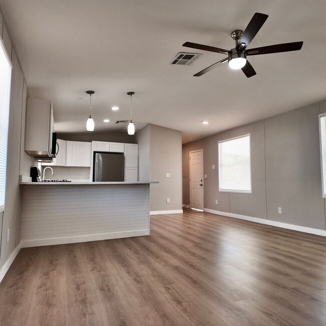 Building Photo - Updated 3-Bed, 2-Bath Home in Active 55+ C...