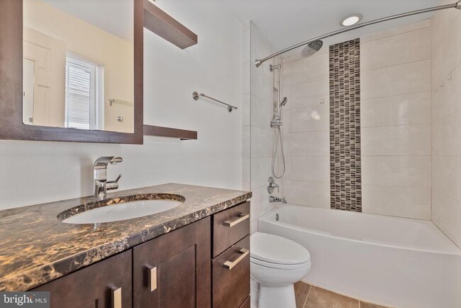 Building Photo - 13107 Millhaven Pl
