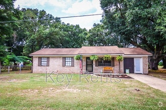 Building Photo - 4715 Pecanwood Pl