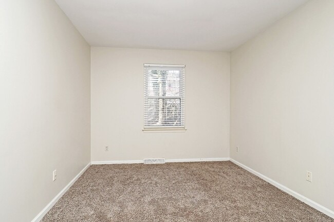 Building Photo - Dog-Friendly Duplex Close To The Shops at Stonefield