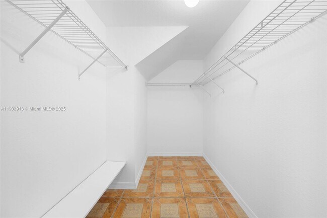 Building Photo - 3378 W 80th St