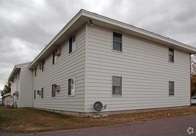 Building Photo - 450 Brad St