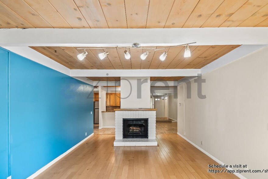 Building Photo - 39090 Presidio Way