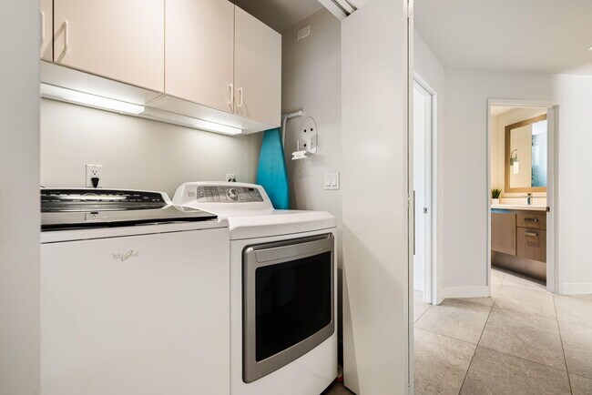 Building Photo - 1155 E Paseo El Mirador