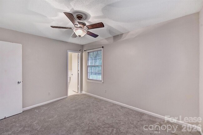 Building Photo - 218 Clearbrook Rd