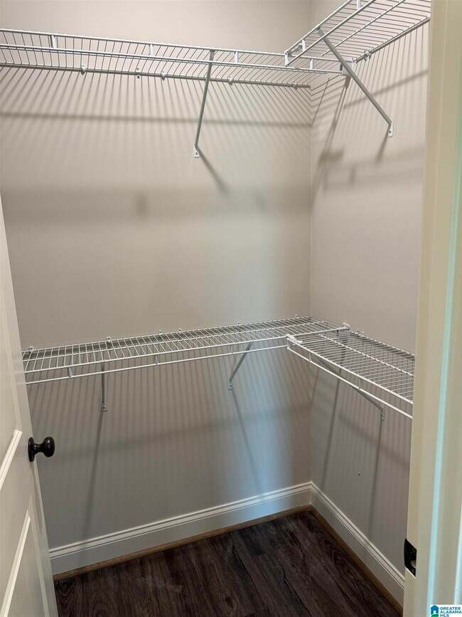 Building Photo - 4415 Lennox Pl