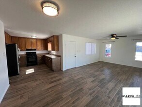 Building Photo - Nice and beautiful home