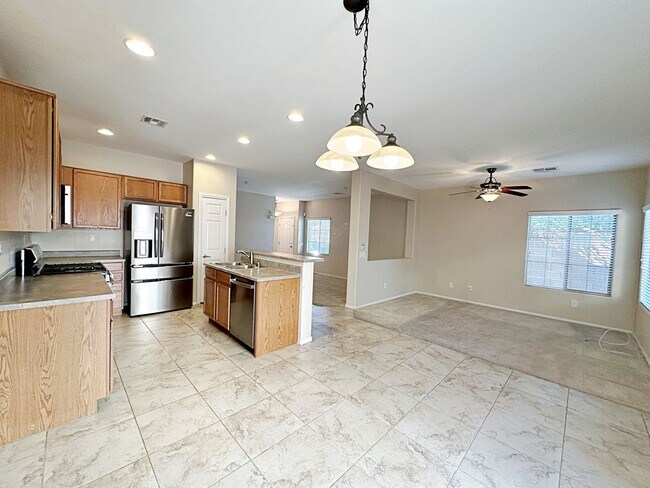 Building Photo - 3 BEDROOM + LOFT HOME IN GATED COMMUNITY IN NORTHWEST