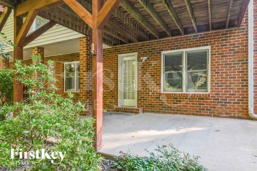 Building Photo - 205 Worthland Ct