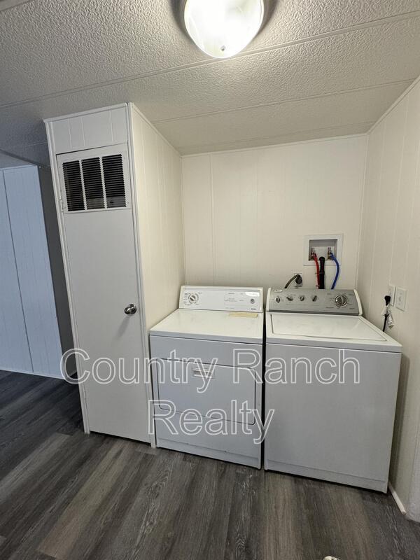 Building Photo - 941 Citrus St