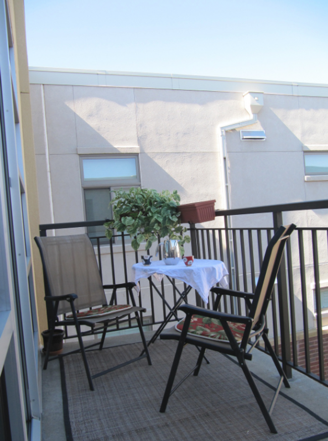 Building Photo - Available May 10th, 2025-Beautiful and Spa...