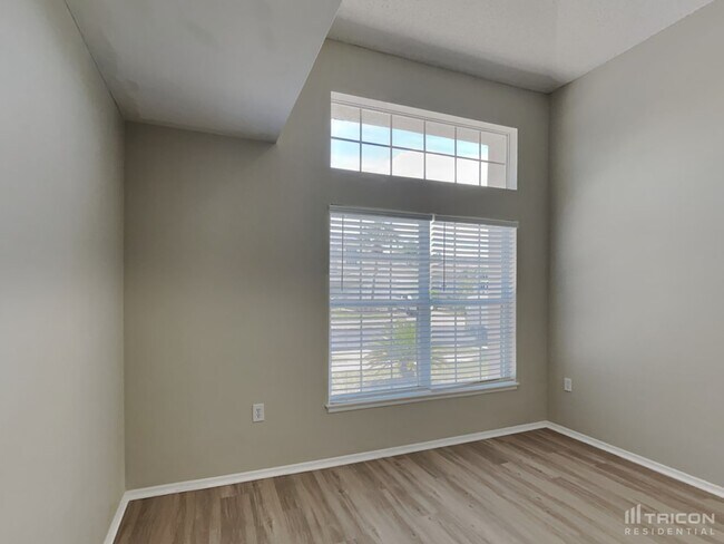 Building Photo - 1305 Timberbend Cir