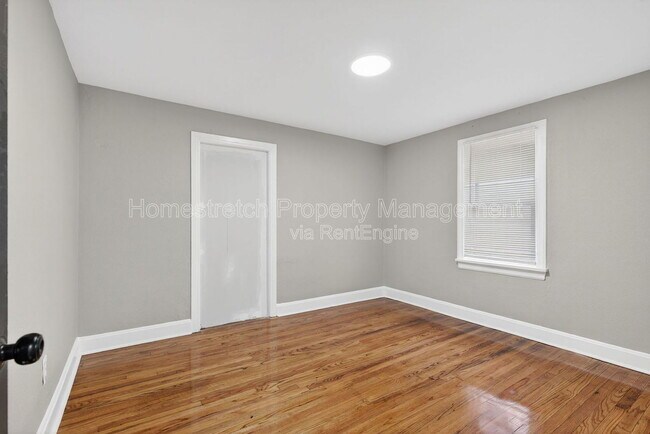 Building Photo - 7137 Garesche Ave