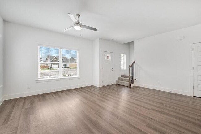 Building Photo - 128 Huntley Dr